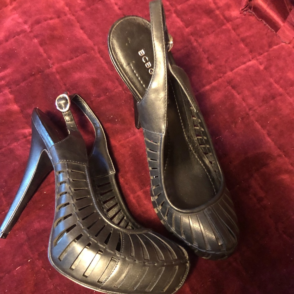 BCBGeneration Black Slingbacks